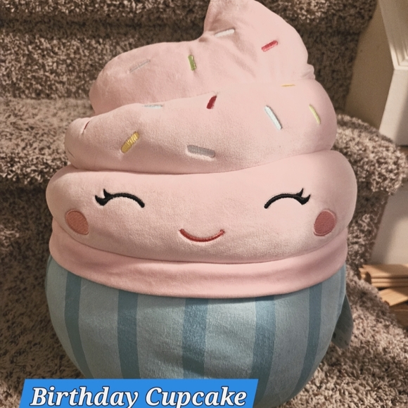 Birthday Cupcake Squishmellow NWT - Picture 1 of 4